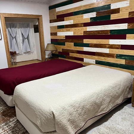 Villa Pe Do Castelo Casinha - Pet Friendly & Garage Tomar Exterior foto