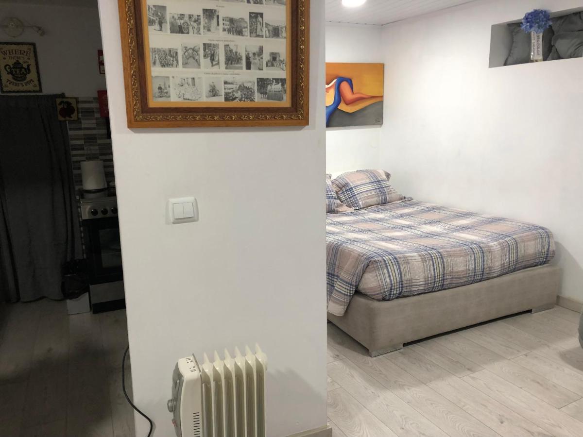 Villa Pe Do Castelo Casinha - Pet Friendly & Garage Tomar Exterior foto